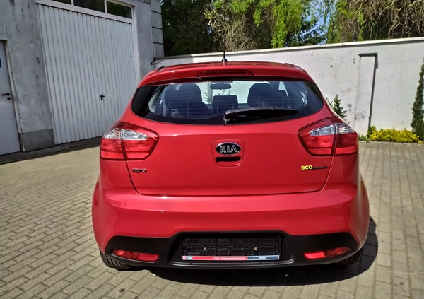 Kia Rio cena 29900 przebieg: 130000, rok produkcji 2015 z Skaryszew małe 232